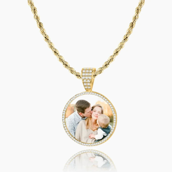 Gold round photo pendant with personalized picture